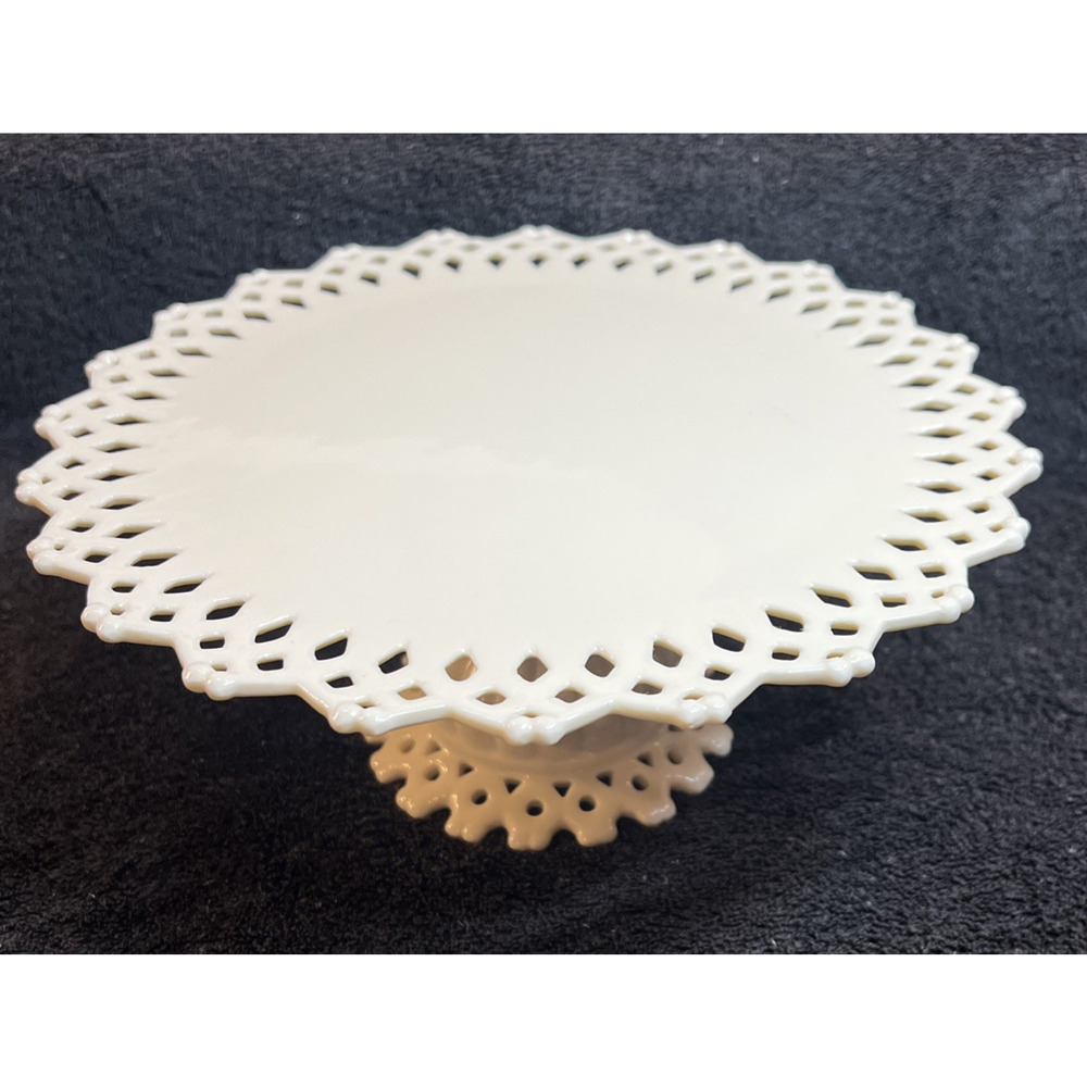 Vintage Pedestal Cake Stand Ivory Fine Porcelain Openwork Cake& Pedestal Edge